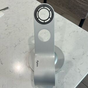 Dyson Supersonic™ hair dryer STAND (Nickel/Black)